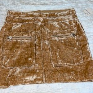 BRAND NEW Free People velvet skirt, camel/goldish color